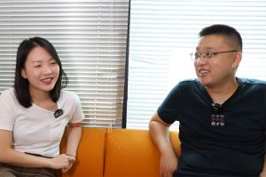 华体会官网（中国）人力资源教你面试技巧：简历上放什么照片好